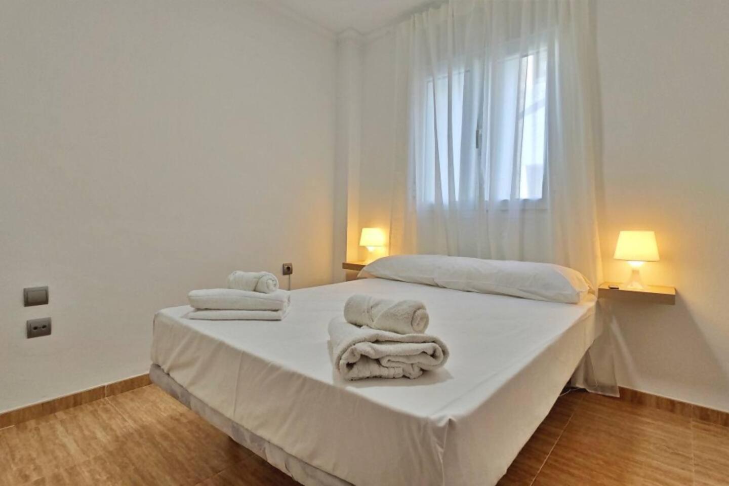 Apartamento Paseo Larios Торе дел Мар Екстериор снимка